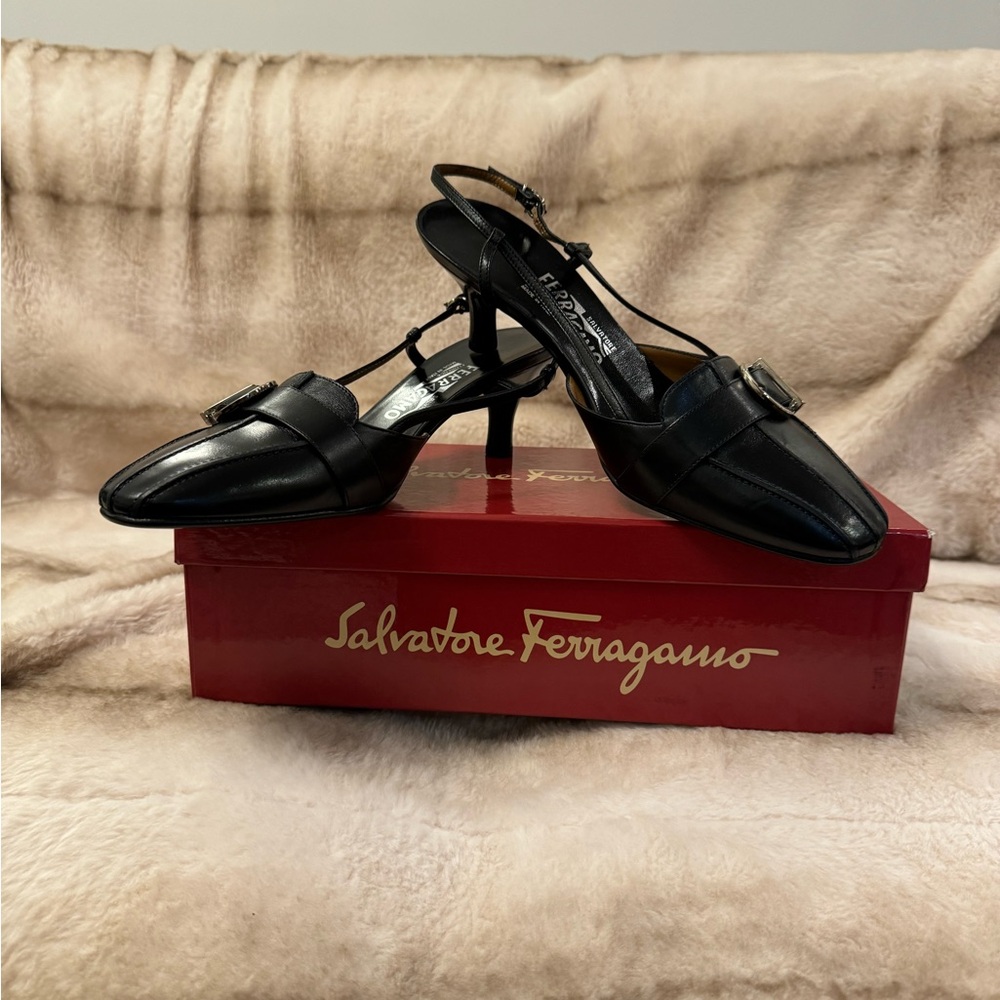 Salvatore Ferragamo Chicago sling back heels new never worn brand new in box